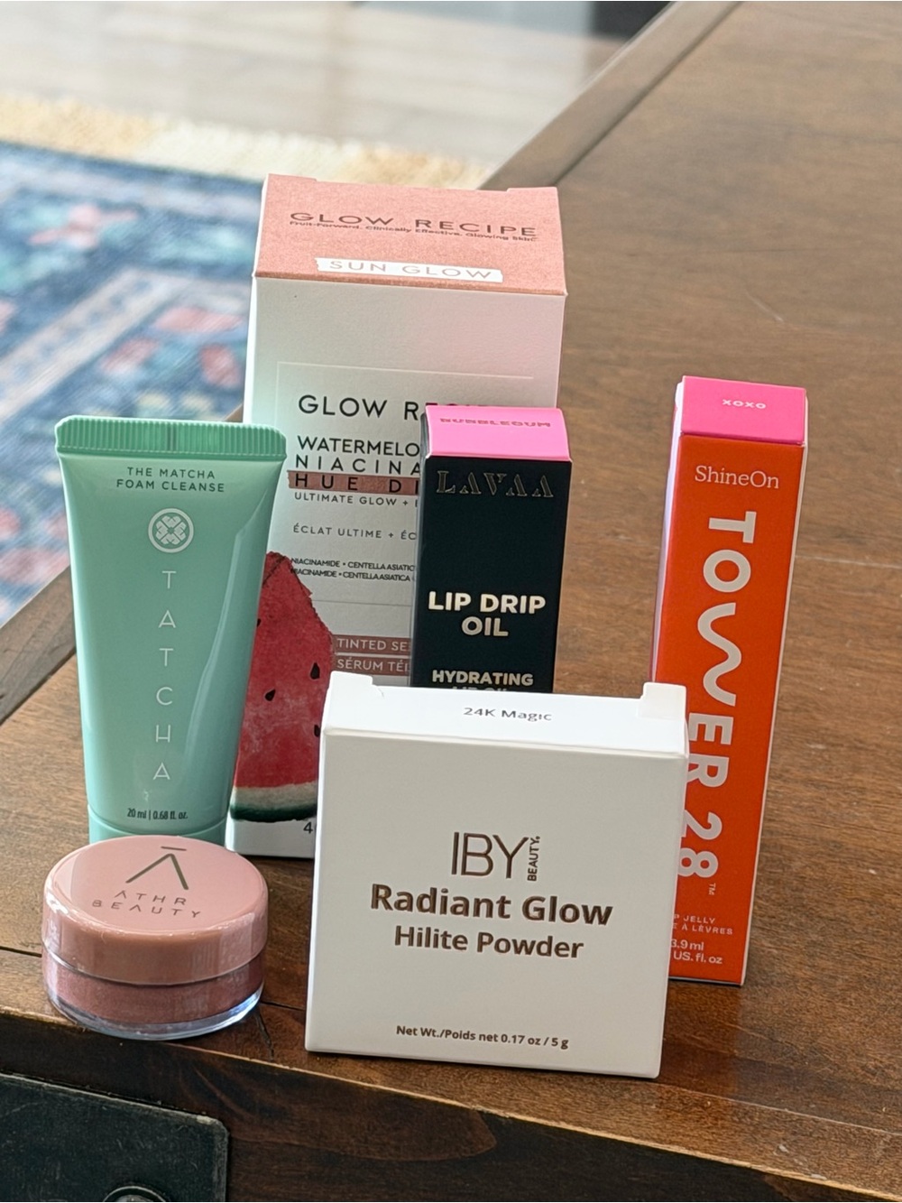 NWT- 6 Pcs- Face Serum | Lip Oil | Hilite Powder | Cleanser | Eyeshadow | 154.00